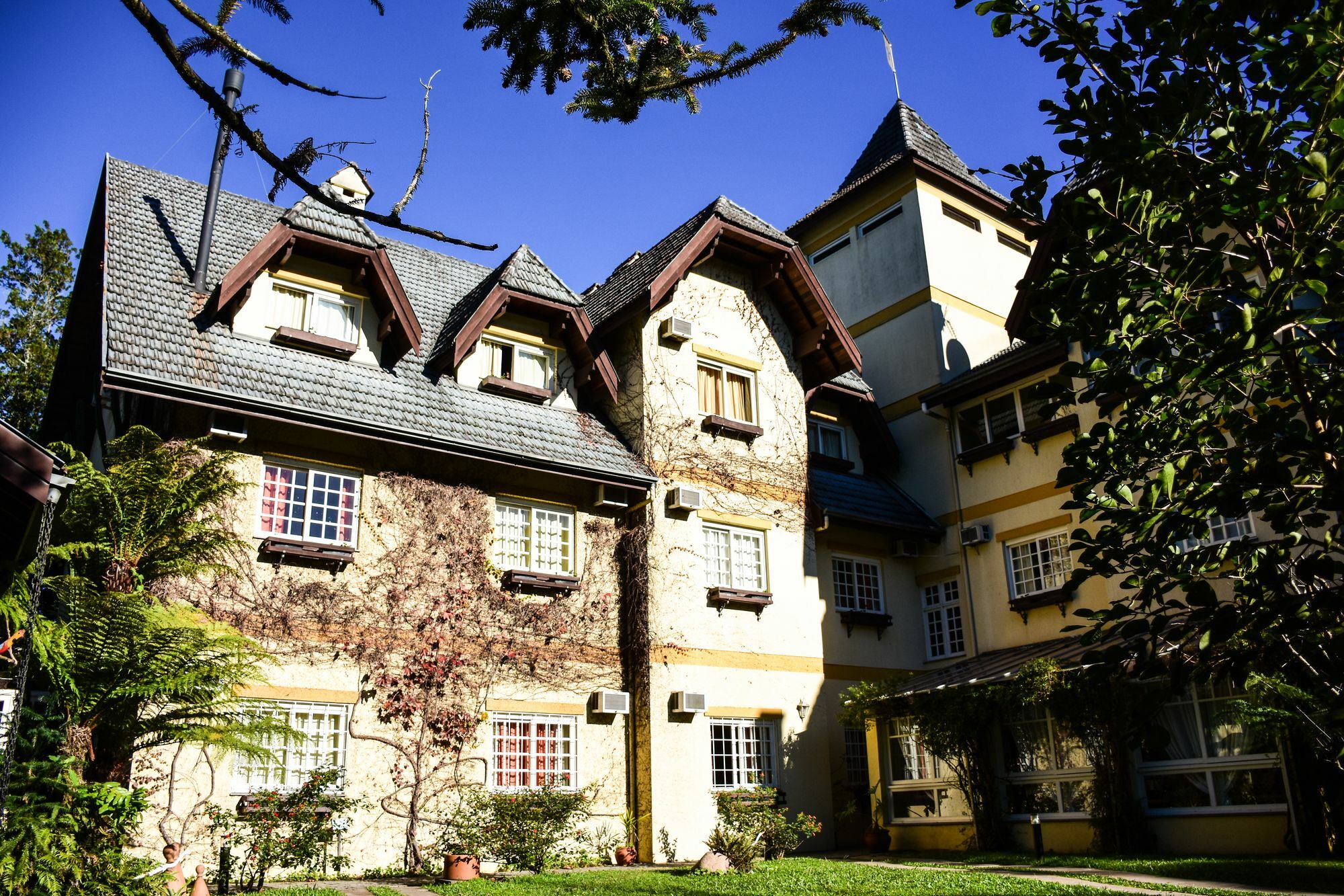 Hotel Pousada Le Chateau Gramado Exterior foto